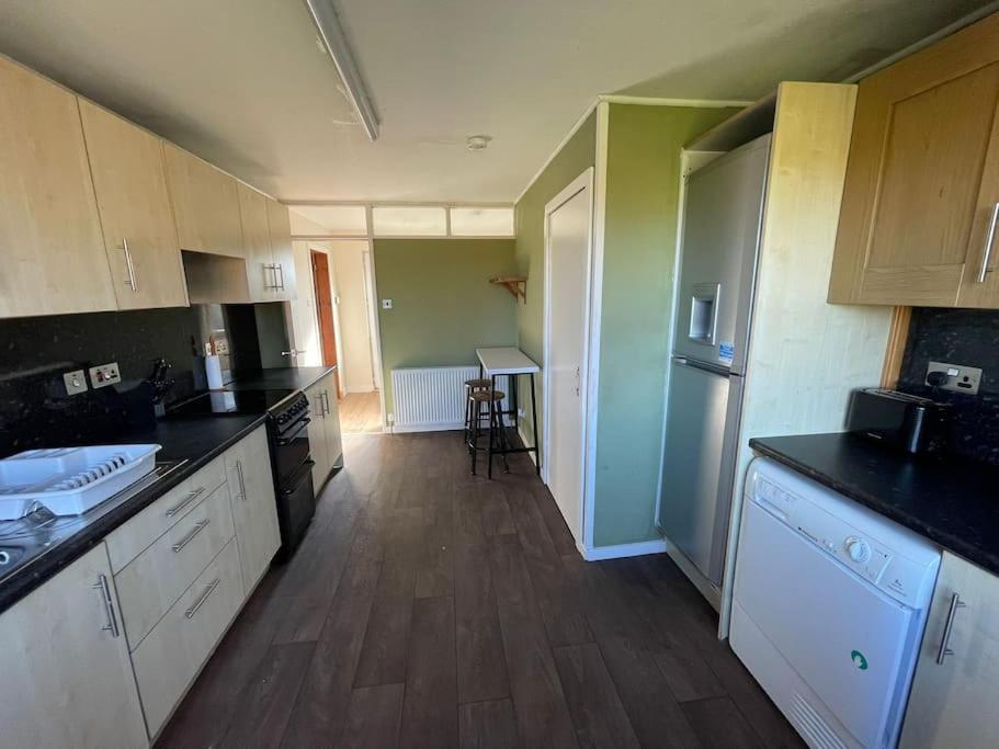 Taigh 24, Barvas Villa Bagian luar foto